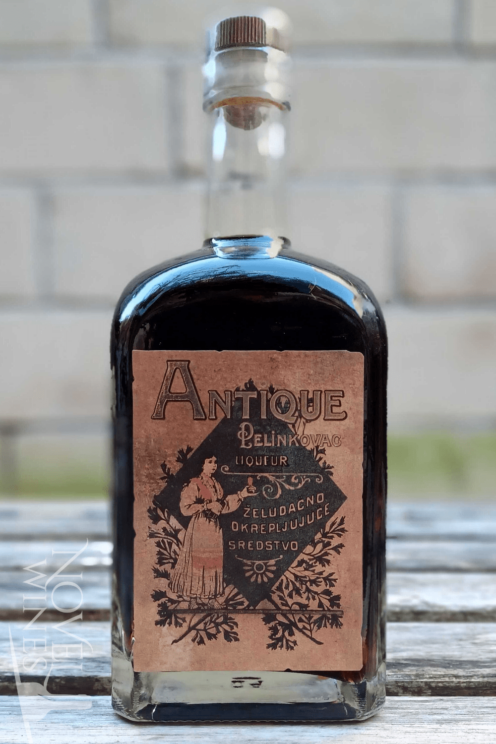 Badel Liqueur Badel Pelinkovac Antique lux % abv, Croatia